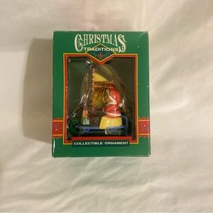 Lustre Fame Christmas Tradition Teddy Bear On A Sleigh Collectable Ornament